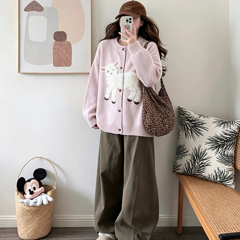 Round neck long sleeved sweater